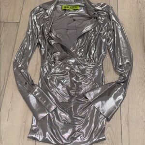 Gauge81 Shimmering Silver Wrap-Style Top